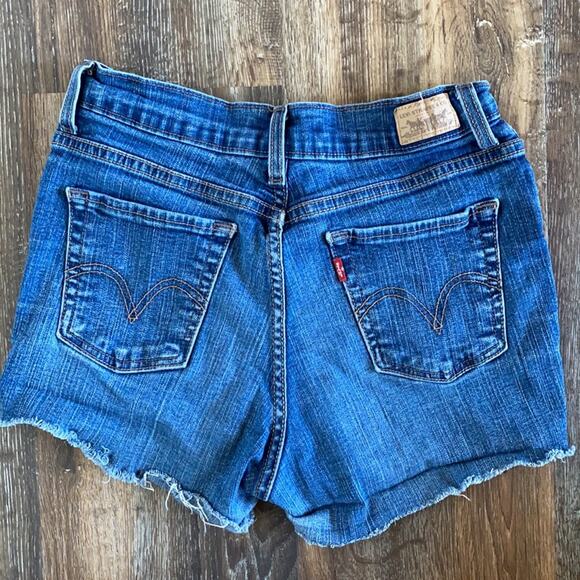 Levi’s Perfectly Slimming Cutoff Denim Shorts Size 8 - Picture 7 of 7